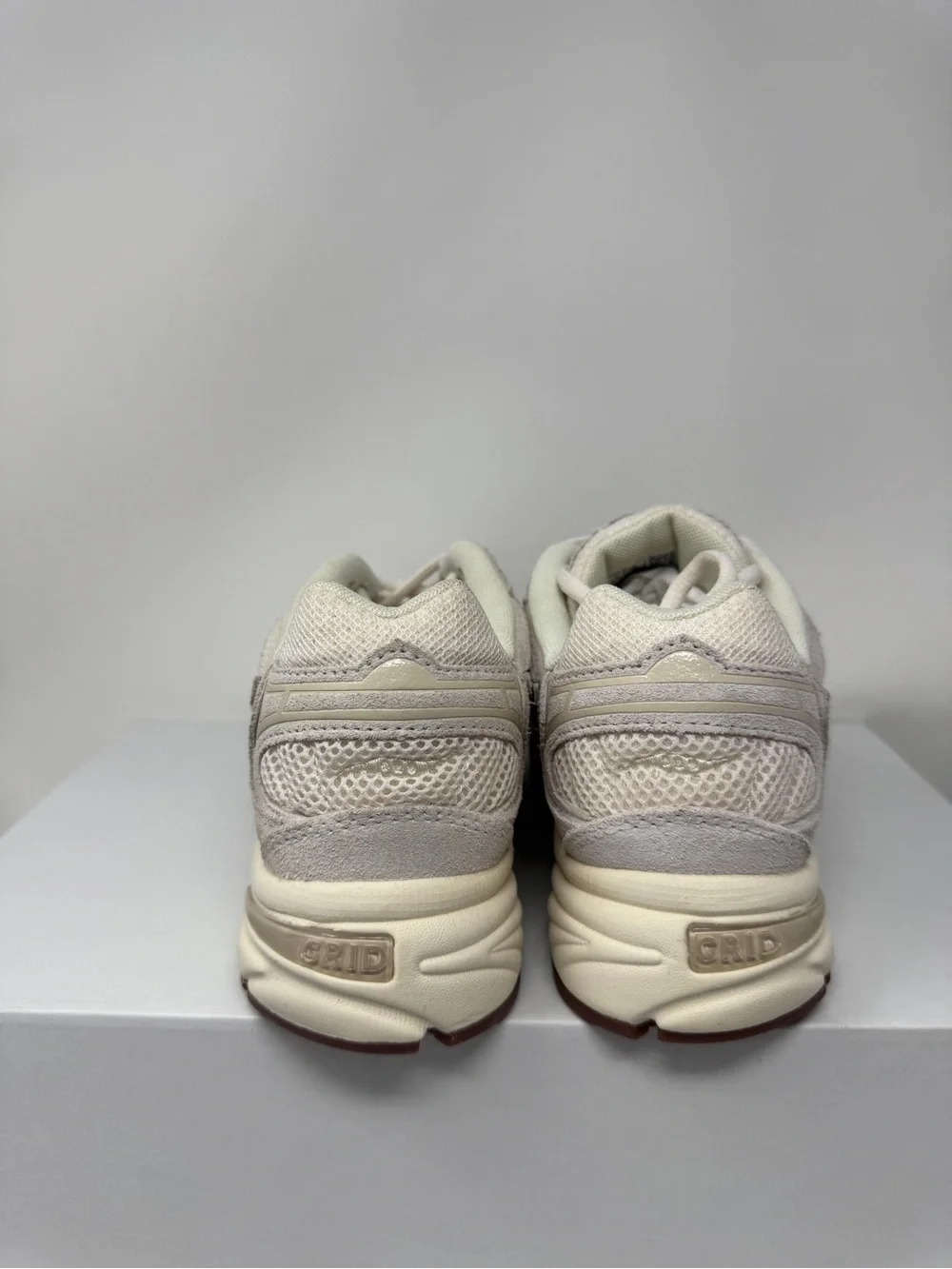 N/A unisex saucony